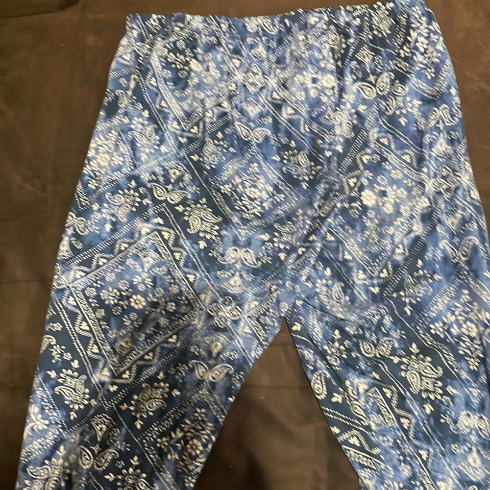 Cool patterned leggings size 3x